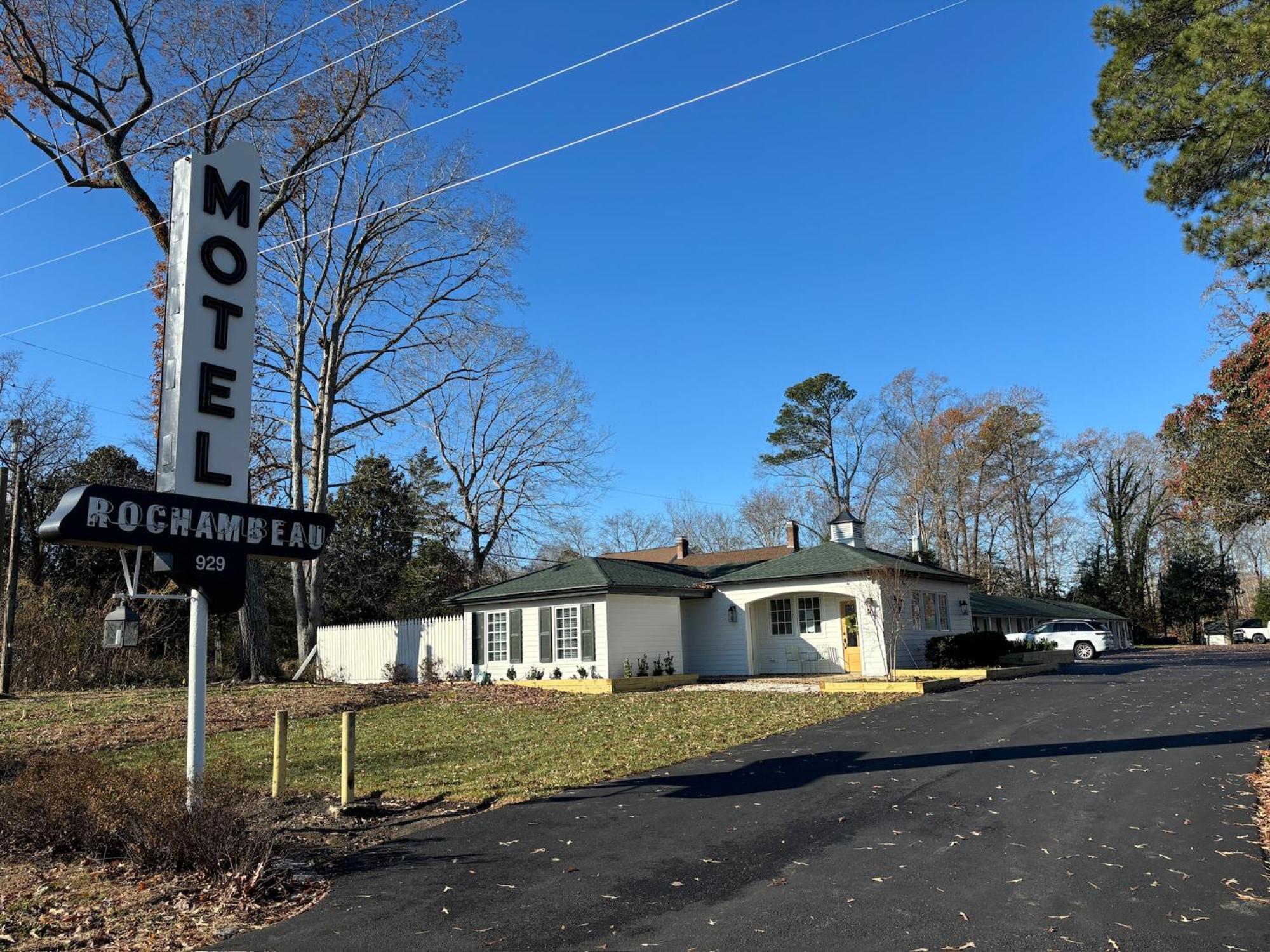 Rochambeau Roadside Inn ウィリアムズバーグ エクステリア 写真